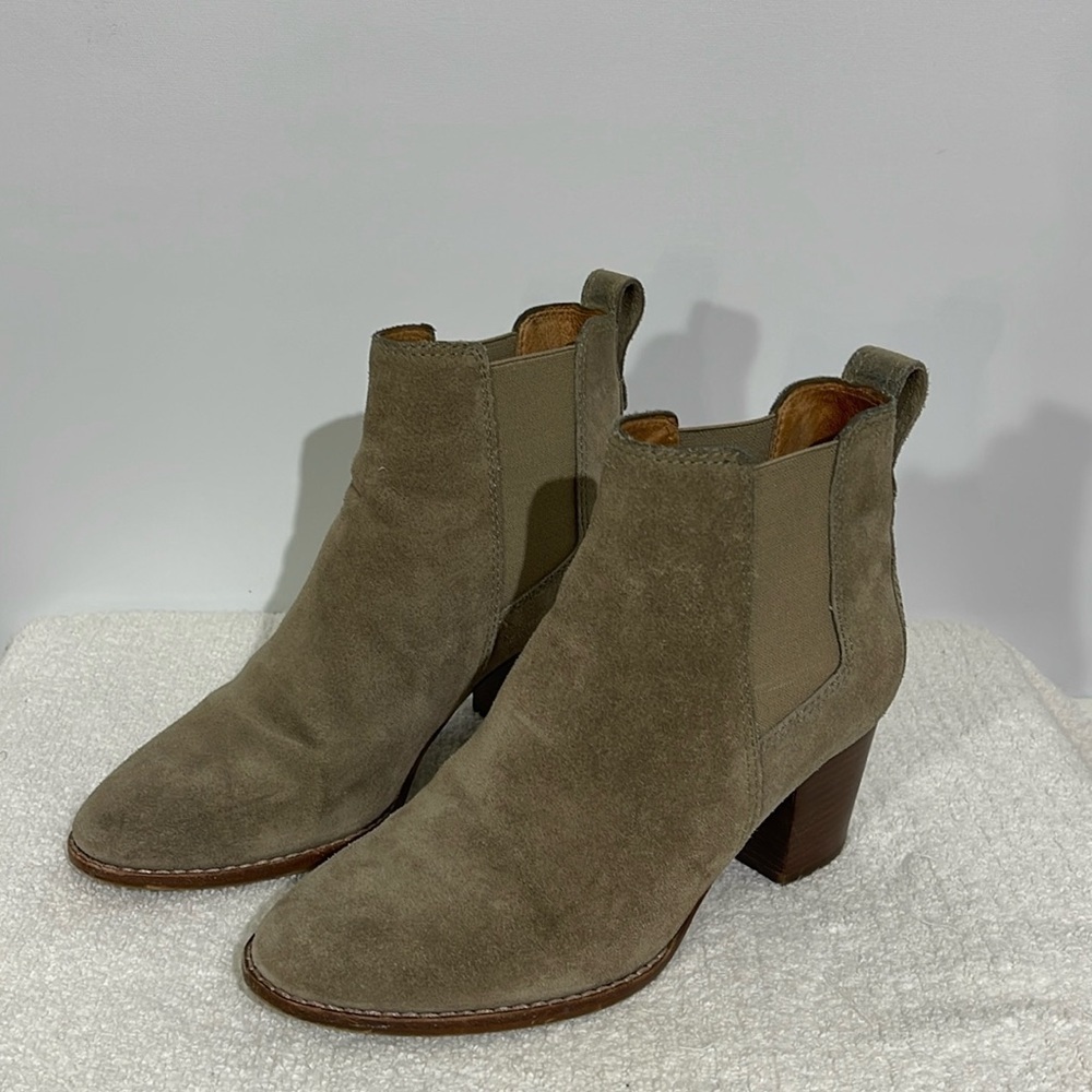 MADEWELL The Regan Boot in Suede Leather Color Tan Size 6